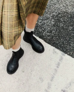 Anonymous Copenhagen Kikie flat platform^ Flats