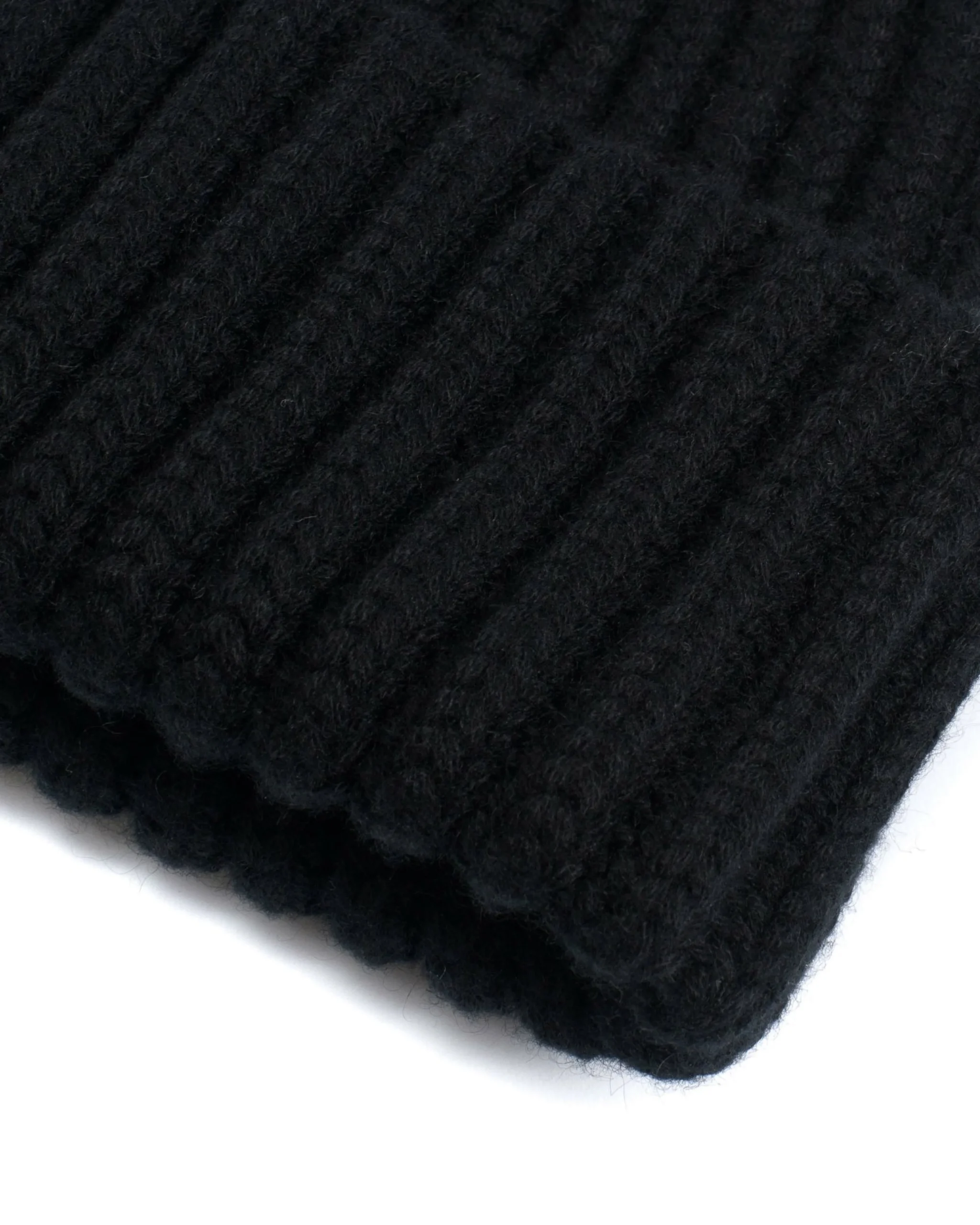 Anonymous Copenhagen Sandra cashmere beanie^ Cosy Essentials