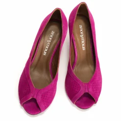 Anonymous Copenhagen Tiffany triangle^ Heels