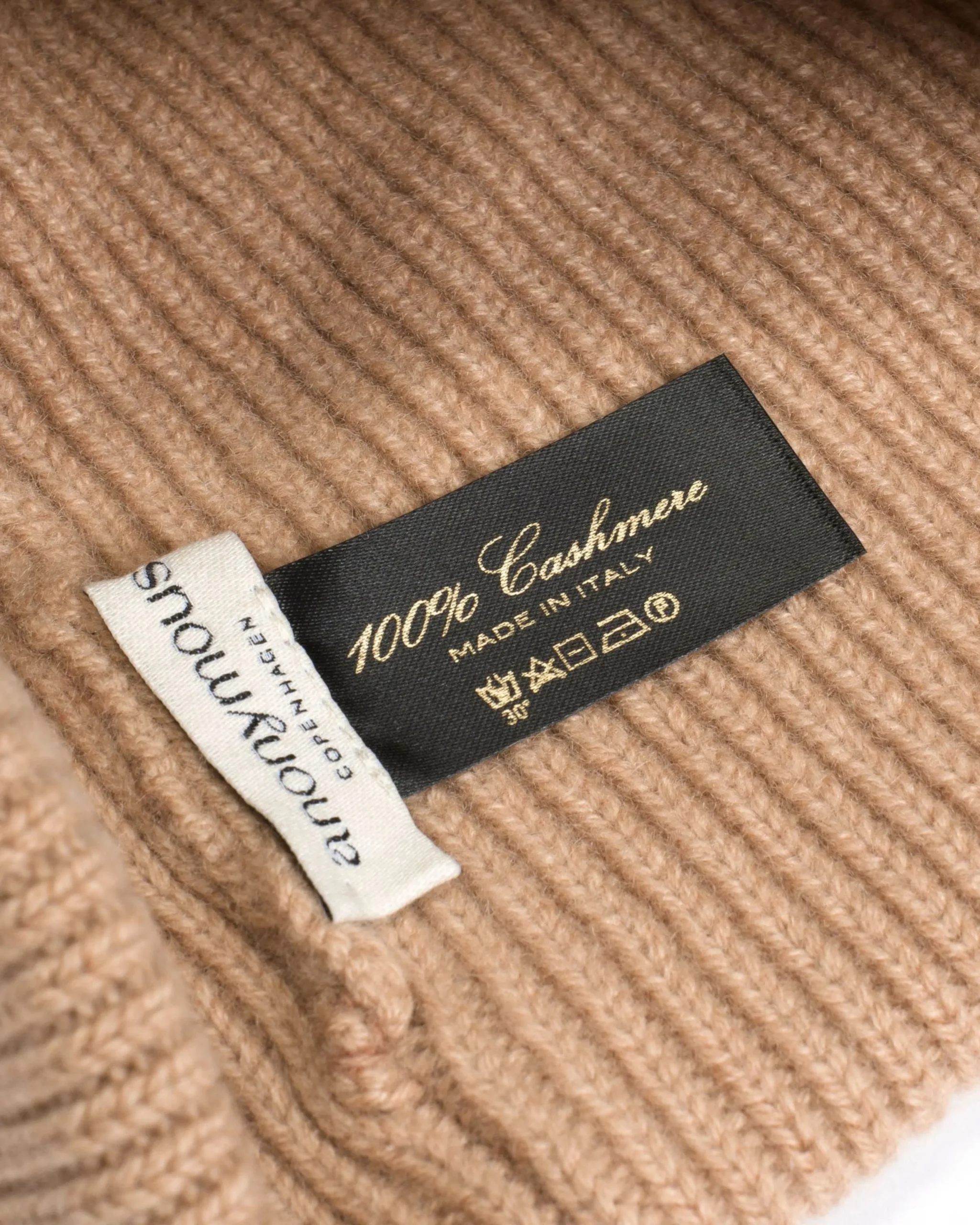 Anonymous Copenhagen Vinni cashmere beanie^ Cashmere